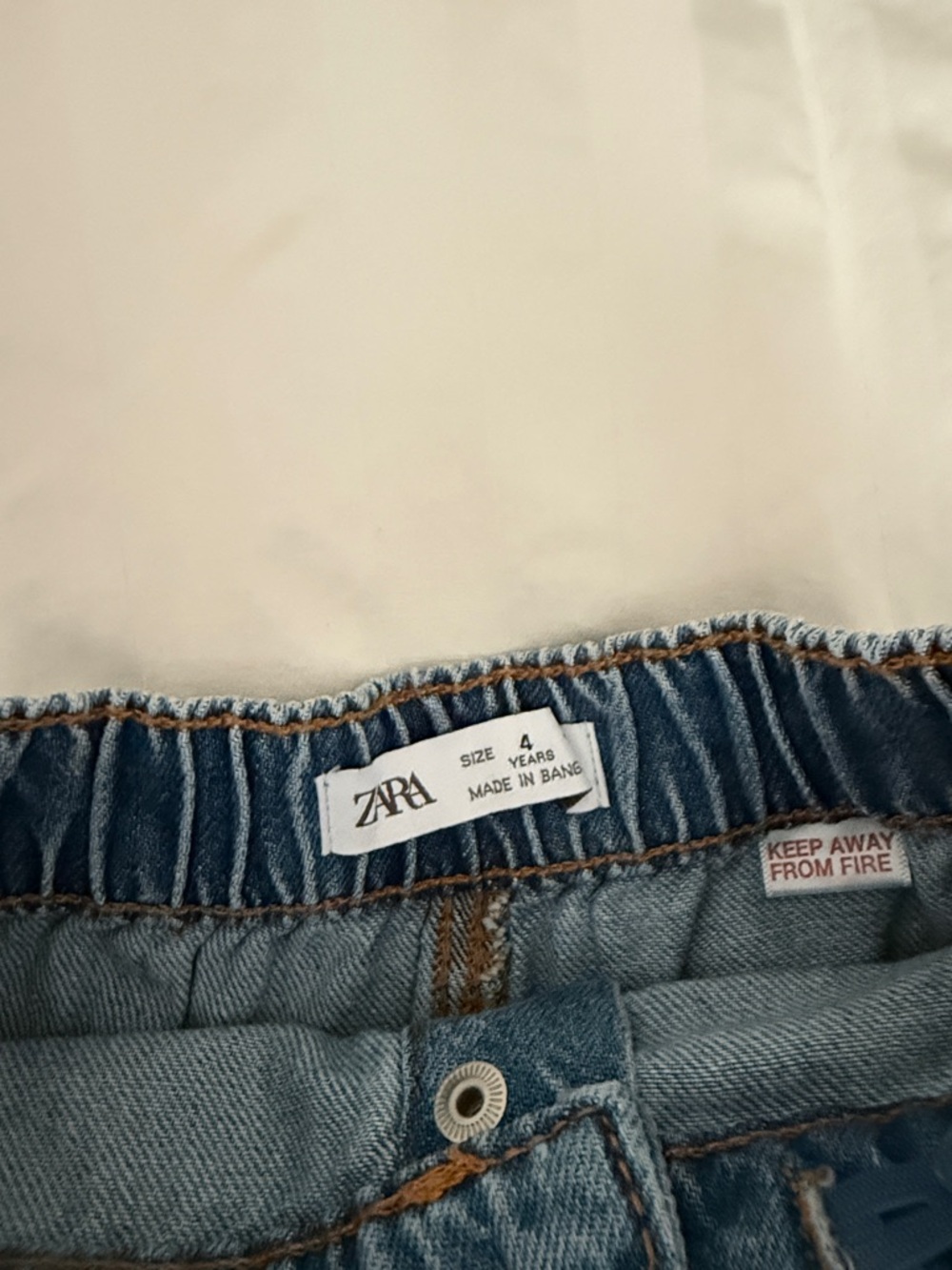 Zara Blue Denim Circle Skirt with Triple Buttons - Picture 2 of 3